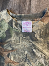 Load image into Gallery viewer, Vintage Realtree Advantage Timber Camo Long Sleeve Shirt (S)