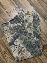 Load image into Gallery viewer, DuxBak realtree camo pants