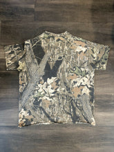 Load image into Gallery viewer, Vintage Mossy Oak Gen 1 Breakup Camo T-Shirt (L)
