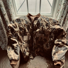 Load image into Gallery viewer, Old school camo goose down layer jacket