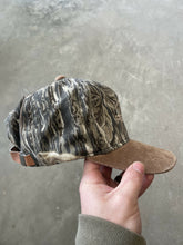 Load image into Gallery viewer, 90’s Suede Bill Team Realtree Hat