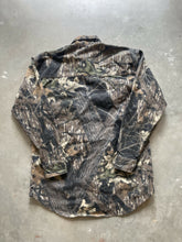 Load image into Gallery viewer, Vintage Mossy Oak Breakup Camo Button Up Shirt (M)