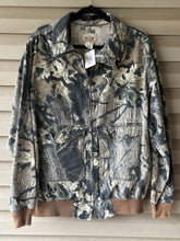 Load image into Gallery viewer, 90’s Redhead Mossy Oak Breakup Bomber Jacket (XL) 🇺🇸