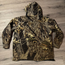 Load image into Gallery viewer, 00’s Duxbak Mossy Oak Breakup Quilted Lined Hooded Jacket (M)