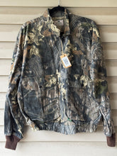 Load image into Gallery viewer, 00’s Mossy Oak Breakup Bomber Jacket (M) 🇺🇸