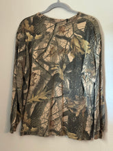 Load image into Gallery viewer, 00’s Realtree Hardwoods Pocket Shirt (L)