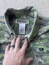 Load image into Gallery viewer, Mossy Oak Obsession Camo Chamois Shirt (L)