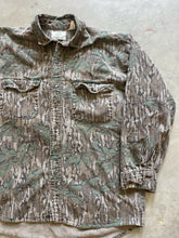 Load image into Gallery viewer, Vintage Mossy Oak Greenleaf Camo Chamois Shirt (XL)
