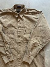 Load image into Gallery viewer, Vintage Browning Button Up Shirt (L)