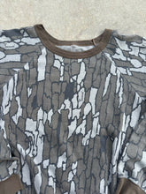 Load image into Gallery viewer, Vintage Treebark Camo Crewneck (M)