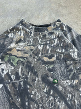 Load image into Gallery viewer, Vintage MossyOak Breakup Camo Pocket T (L)