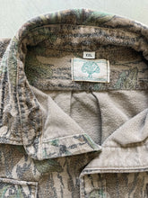 Load image into Gallery viewer, 1990’s Mossy Oak Greenleaf Camo Chamois Shirt (2XL)