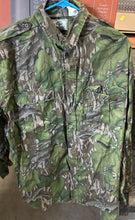 Load image into Gallery viewer, Mossy oak button down