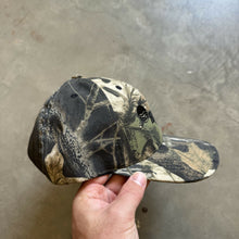Load image into Gallery viewer, Vintage Mossy Oak Breakup Camo Entergy Hat
