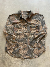 Load image into Gallery viewer, Vintage Custom Mossy Oak Fall Foliage Camo Button-Up Shirt (XL)
