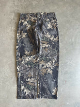 Load image into Gallery viewer, Vintage Mossy Oak Breakup Camo Denim Pants (L)