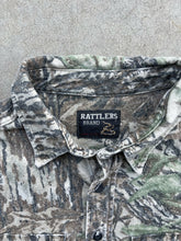 Load image into Gallery viewer, 90’s Rattlers Brand Realtree Camo Chamios Shirt (L) 🇺🇸