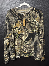 Load image into Gallery viewer, 00’s Mossy Oak Break Up Shirt (XL)