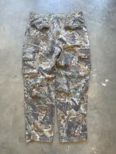 Load image into Gallery viewer, Vintage Realtree Advantage Camo Pants (L)