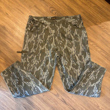 Load image into Gallery viewer, Gamehide Gamekeeper Mossy Oak Bottomland Ripstop Pants (42R)