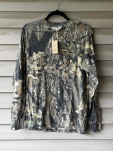 Load image into Gallery viewer, 90’s Mossy Oak Break Up Original Shirt (M)