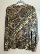 Load image into Gallery viewer, 00’s Mossy Oak Shadowbranch Shirt (L)