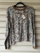 Load image into Gallery viewer, 90’s Mossy Oak Treestand Shirt (S/M) 🇺🇸
