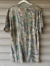 Load image into Gallery viewer, 90’s Wrangler Rugged Wear Realtree Advantage Shirt (XL)