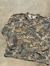 Load image into Gallery viewer, Vintage Jerzees Mossy Oak Forrest Floor Thick Henley T-Shirt (XL)