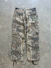 Load image into Gallery viewer, Vintage Realtree Camo Pants (M)