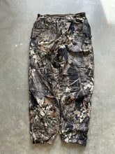 Load image into Gallery viewer, Vintage Mossy Oak Breakup Camo Fleece Reversible Pants (XL)