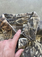 Load image into Gallery viewer, 2000’s Realtree Max 4 Camo Button Up Shirt (XL)