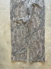 Load image into Gallery viewer, Vintage Mossy Oak Treestand Camo Denim Pants (L)