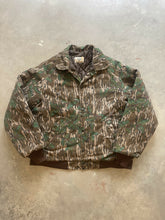 Load image into Gallery viewer, Vintage Mossy Oak Greenleaf Camo Insulated Bomber Jacket (L)