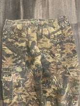 Load image into Gallery viewer, Vintage Mossy Oak Forest Floor Camo Cotton Sweatpants (L)