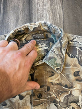 Load image into Gallery viewer, 1990’s Realtree Advantage Camo Button Up Shirt (M)