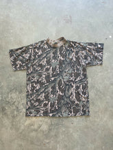 Load image into Gallery viewer, Vintage Mossy Oak Treestand Camo T-Shirt (L)