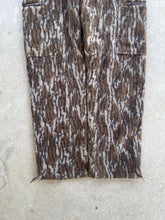 Load image into Gallery viewer, Vintage Remington MossyOak Original Bottomland Camo Fleece Pants (XL)