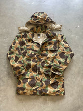 Load image into Gallery viewer, Vintage Eddie Bauer Duck Camo Jacket (M)