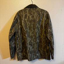 Load image into Gallery viewer, Chene Mossy Oak Bottomland Waxed Canvas Jacket (M)