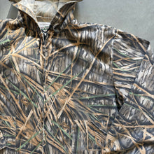 Load image into Gallery viewer, 1990’s Mossy Oak Shadow Grass Camo Lightweight Hoodie (XL)
