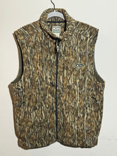 Load image into Gallery viewer, Drake Mossy Oak Bottomland Fleece Vest (XL)