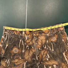 Load image into Gallery viewer, 90’s Mossy Oak Fall Foliage Pants (M-Short) 🇺🇸