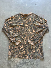 Load image into Gallery viewer, Vintage Mossy Oak Treestand Camo Long Sleeve Shirt (2XL)