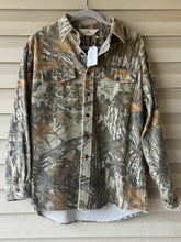 Load image into Gallery viewer, 90’s Realtree Chamois Shirt (L/XL) 🇺🇸