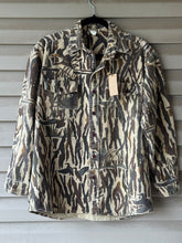 Load image into Gallery viewer, 90’s Rattlers Ducks Unlimited Chamois Shirt (M) 🇺🇸