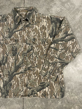 Load image into Gallery viewer, 90’s Mossy Oak Treestand Denim Button Down (XL) 🇺🇸