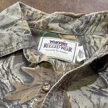 Load image into Gallery viewer, 90’s Wrangler Rugged Wear Realtree Advantage Shirt (XL) 🇺🇸