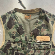 Load image into Gallery viewer, Vintage Camo Fly Fisherman’s Vest