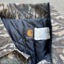 Load image into Gallery viewer, Vintage Carhartt Mossy Oak Treestand Camo Jacket (L)